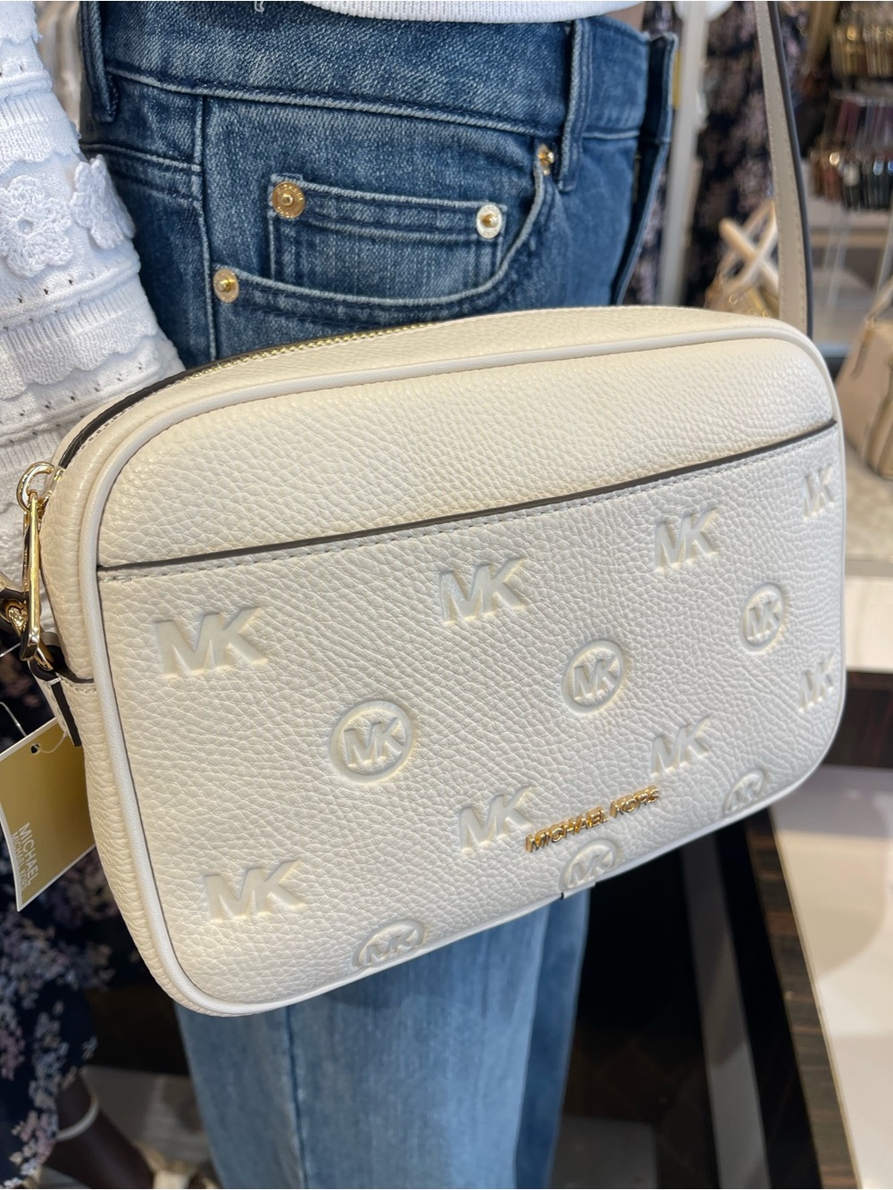 Michael Kors Jet Set Travel Large Logo Debossed EW Camera Crossbody Bag
Lt Cream - Picture 9 of 16